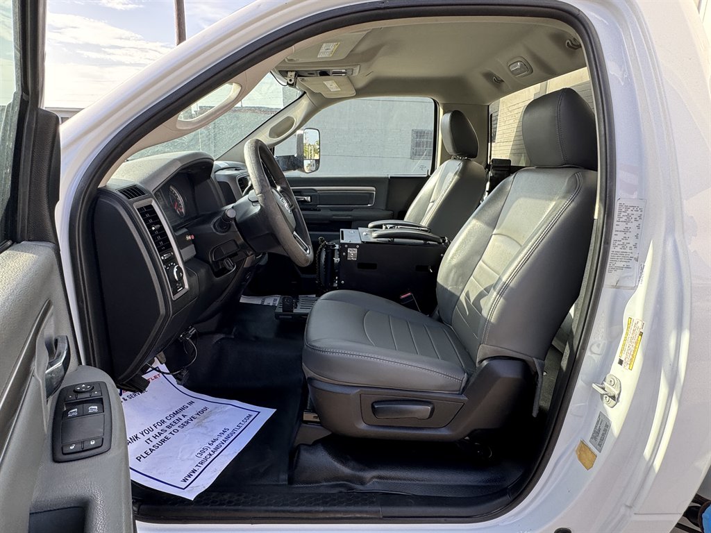 2017 Ram 5500 Chassis Cab - $32,995