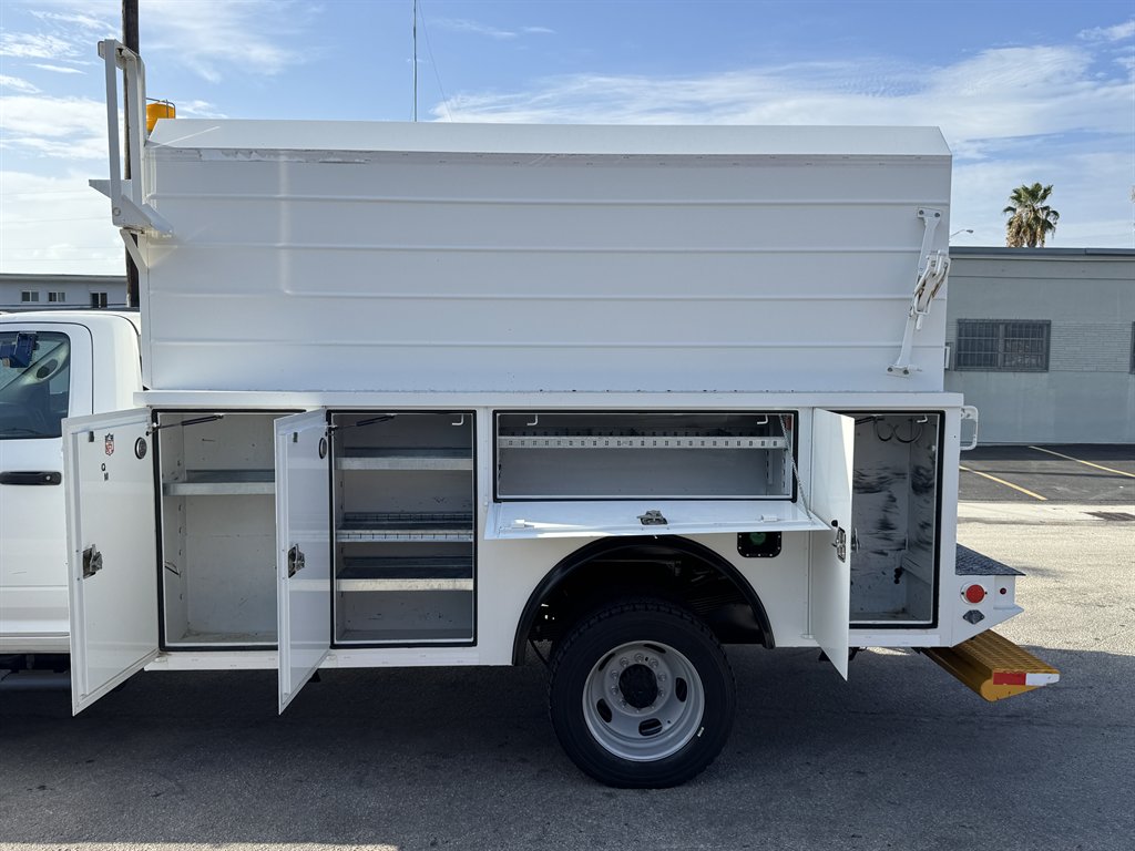 2017 Ram 5500 Chassis Cab - $32,995