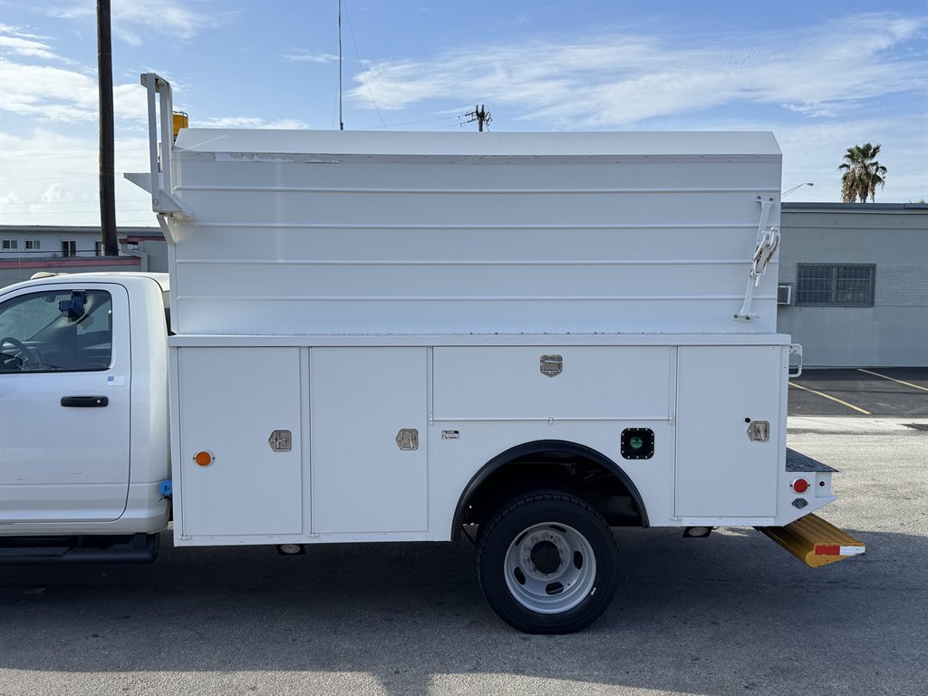 2017 Ram 5500 Chassis Cab - $32,995