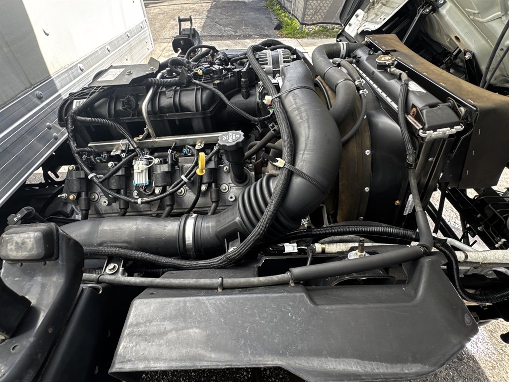 2020 Isuzu Npr-hd - $24,995