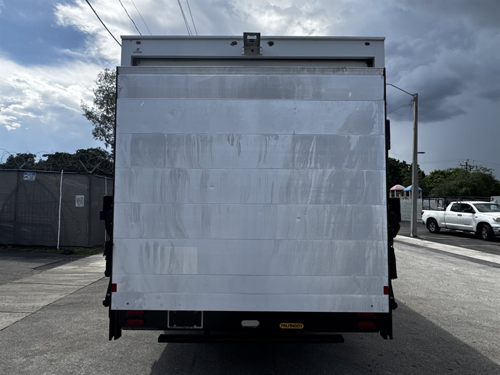 2020 Isuzu Npr-hd - $24,995