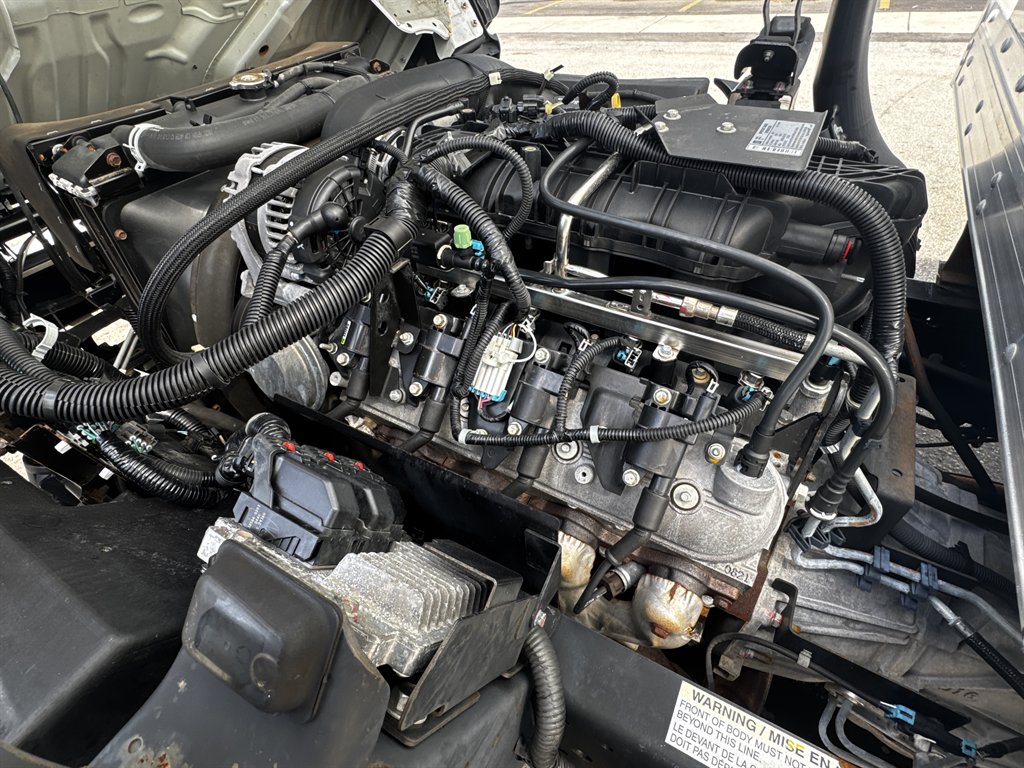 2020 Isuzu Npr-hd - $24,995