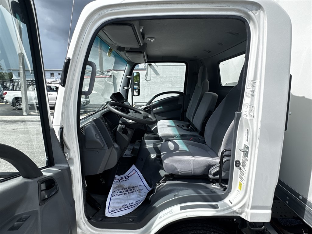 2020 Isuzu Npr-hd - $24,995