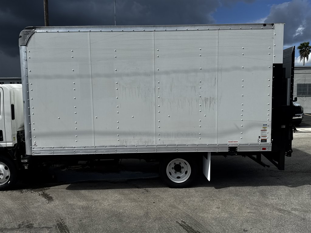 2020 Isuzu Npr-hd - $24,995