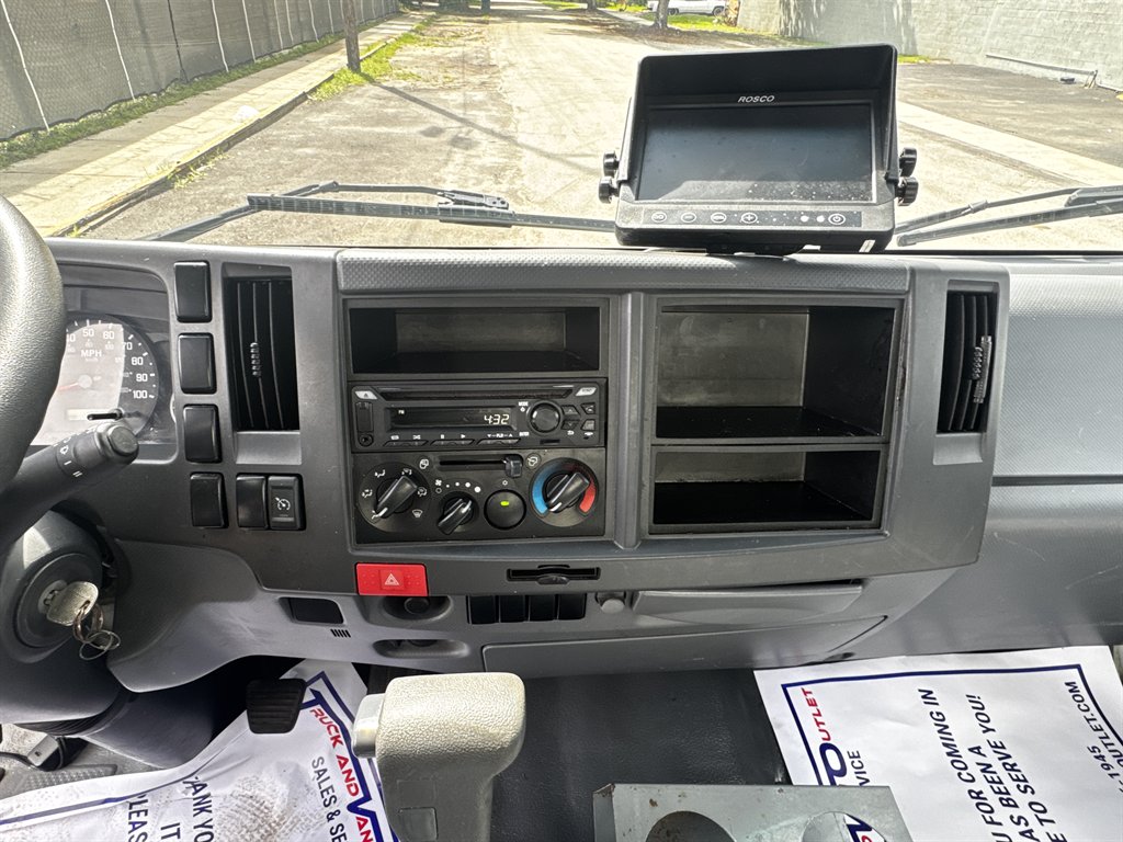 2020 Isuzu Npr-hd - $24,995
