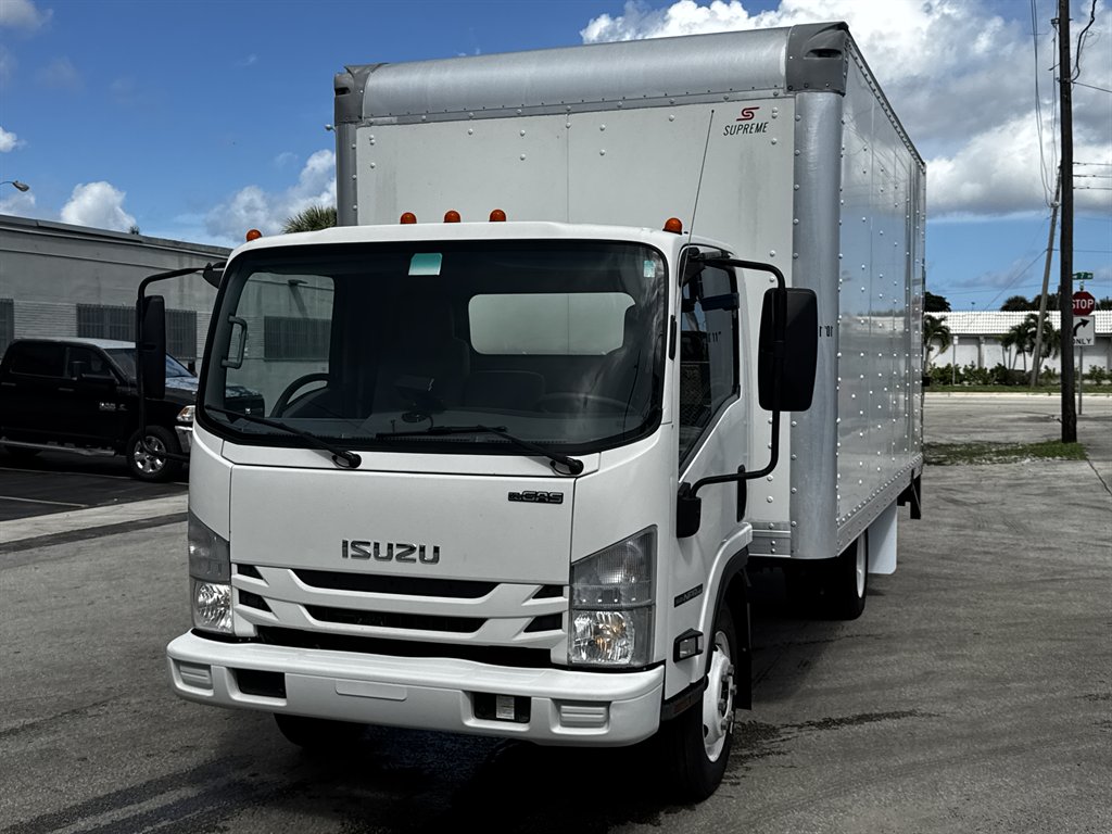 2020 Isuzu Npr-hd - $24,995
