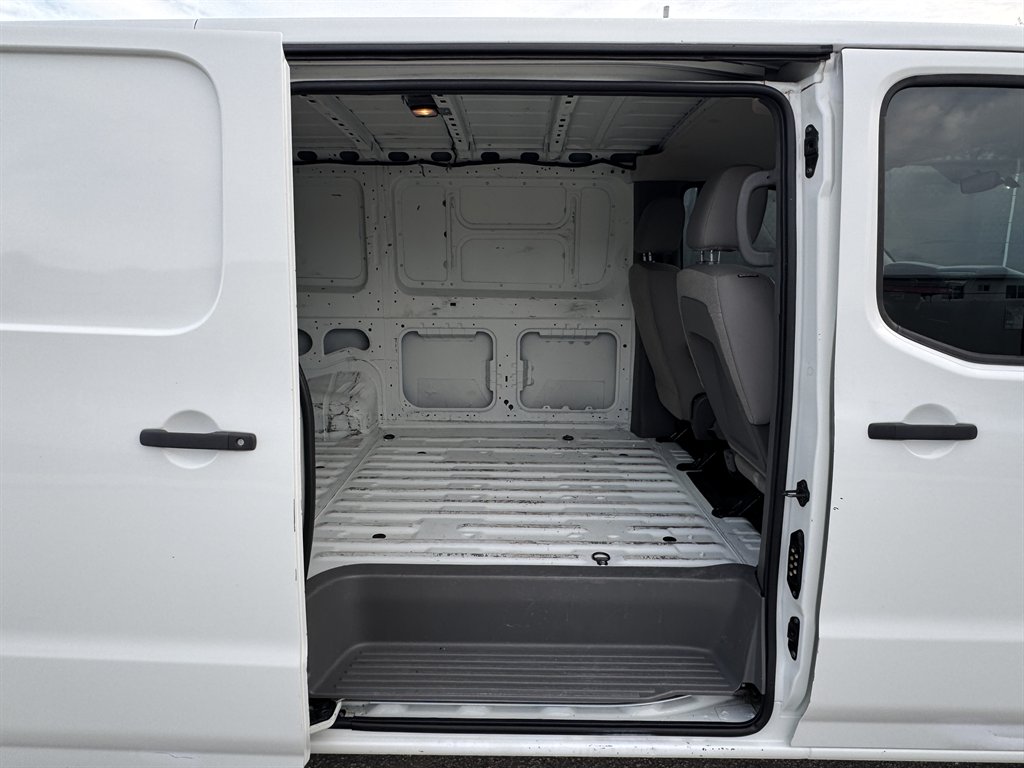 2017 Nissan Nv - $10,595