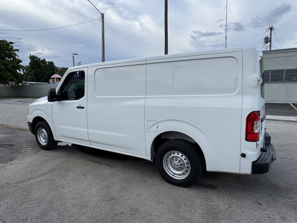 2017 Nissan Nv - $10,595