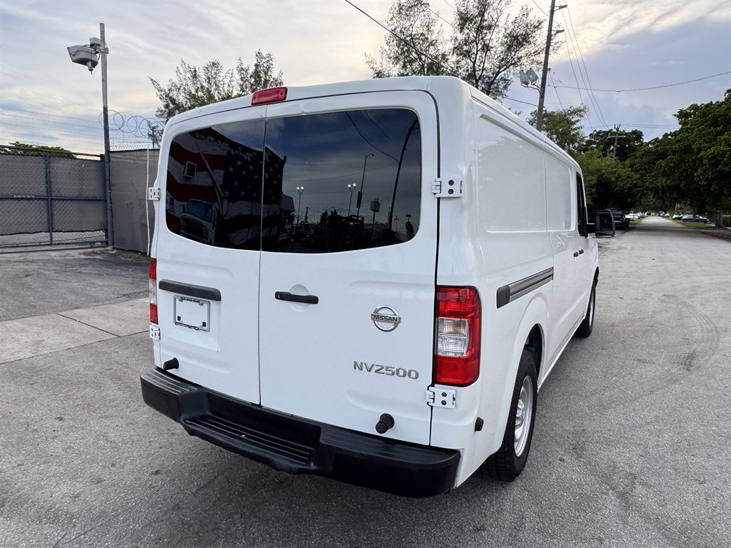 2017 Nissan Nv - $10,595