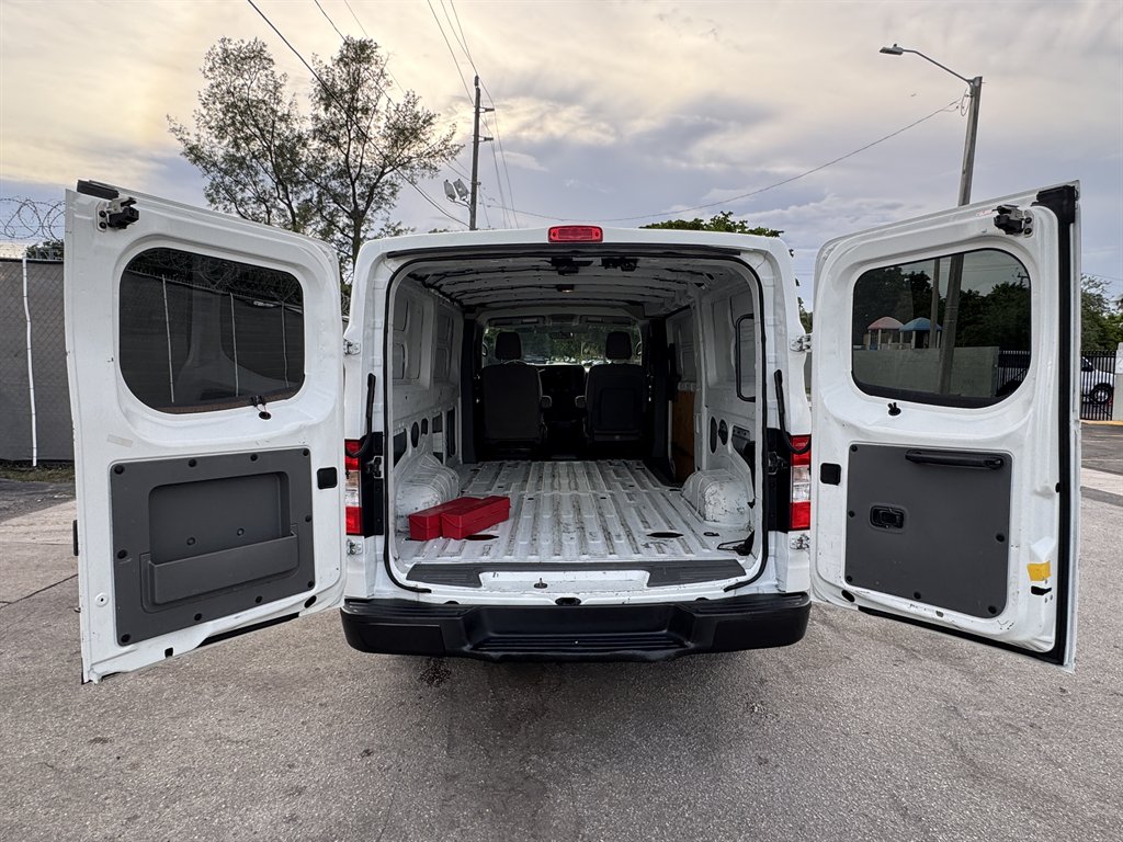 2017 Nissan Nv - $10,595