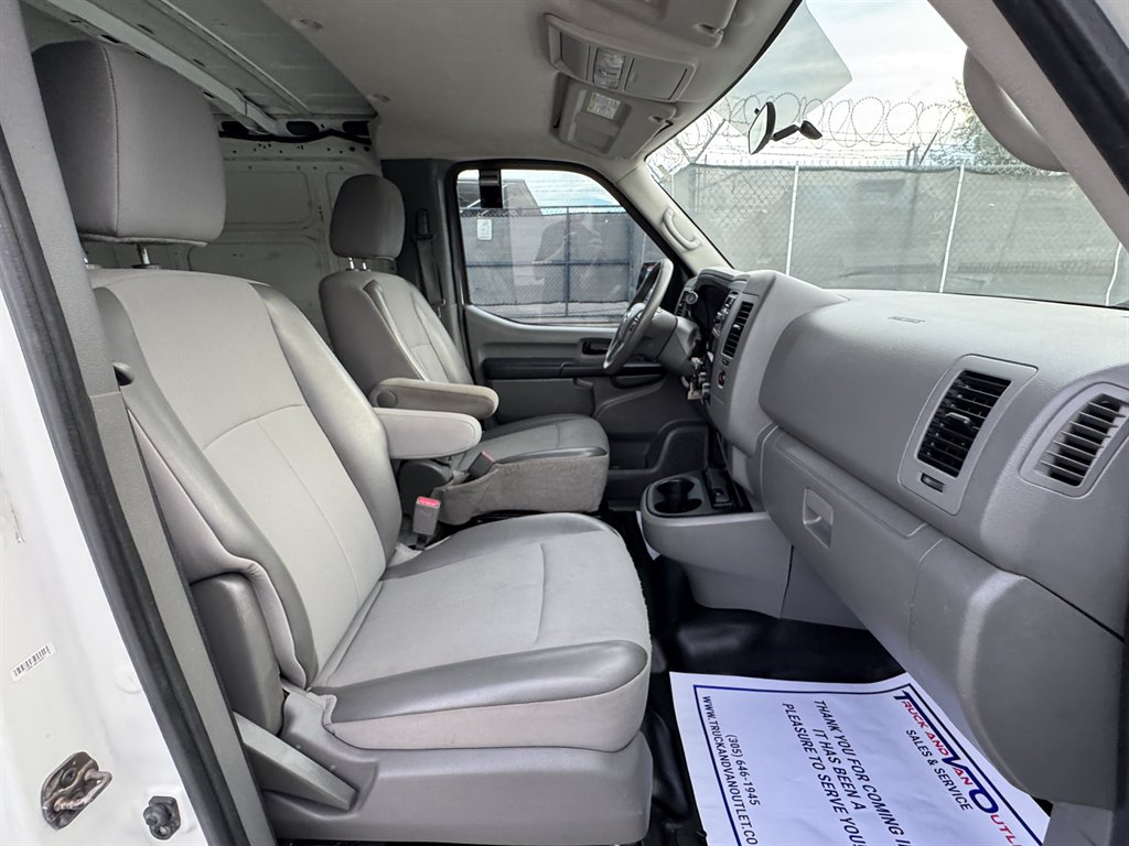 2017 Nissan Nv - $10,595