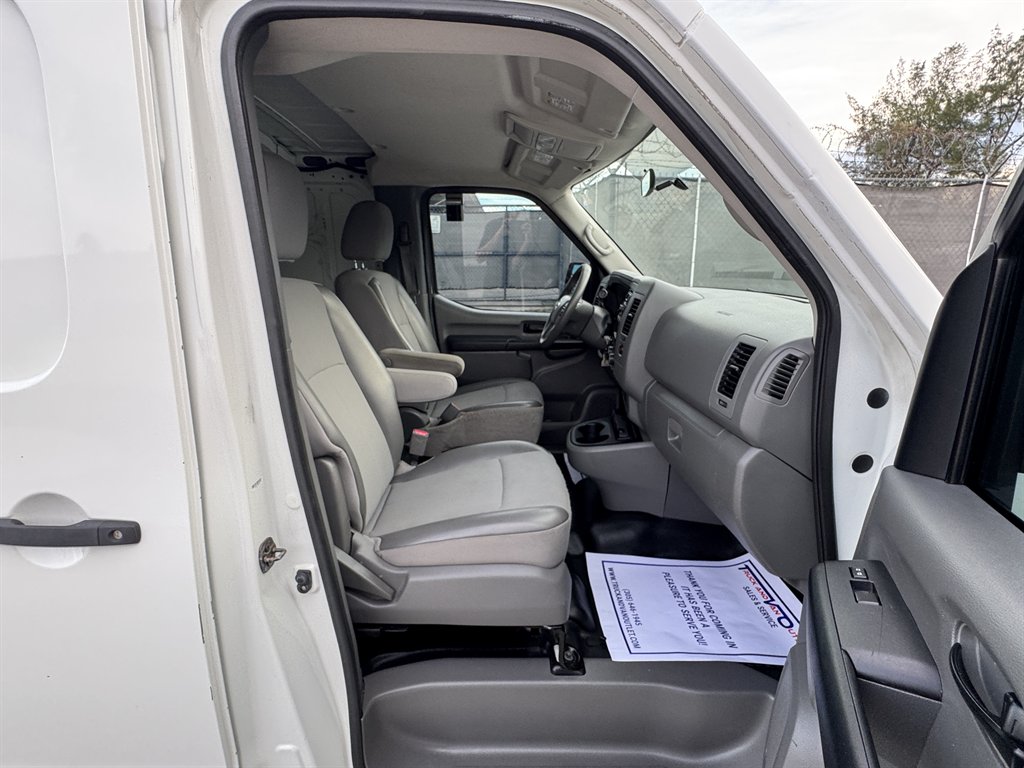 2017 Nissan Nv - $10,595