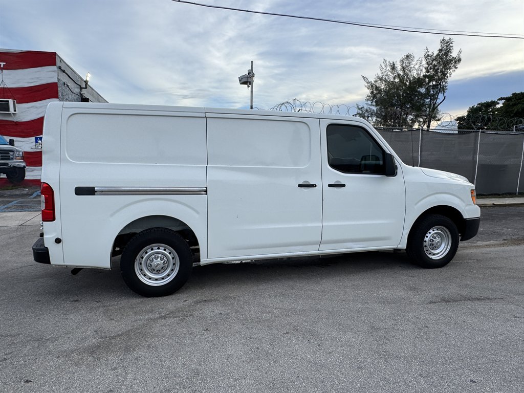 2017 Nissan Nv - $10,595