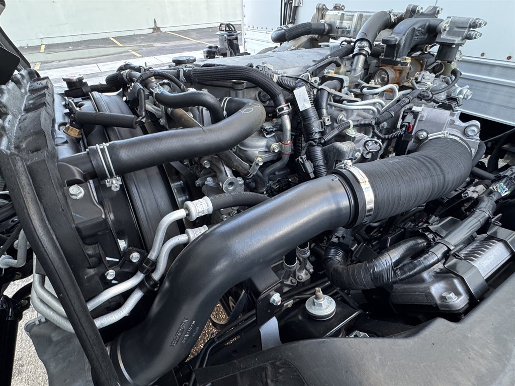 2019 Isuzu Nqr - $45,995