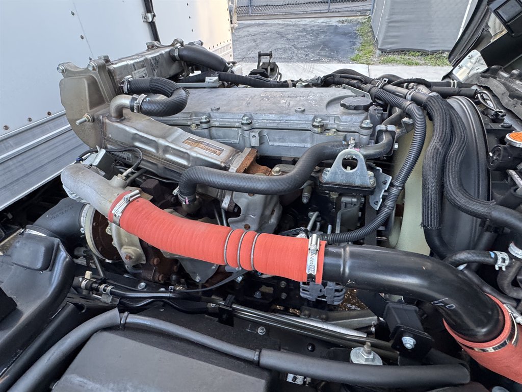 2019 Isuzu Nqr - $45,995