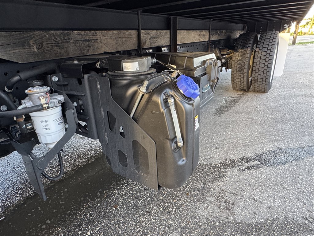 2019 Isuzu Nqr - $45,995