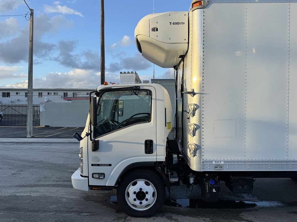 2019 Isuzu Nqr - $45,995