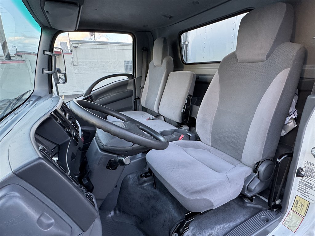 2019 Isuzu Nqr - $45,995