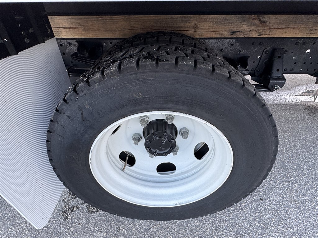 2019 Isuzu Nqr - $45,995