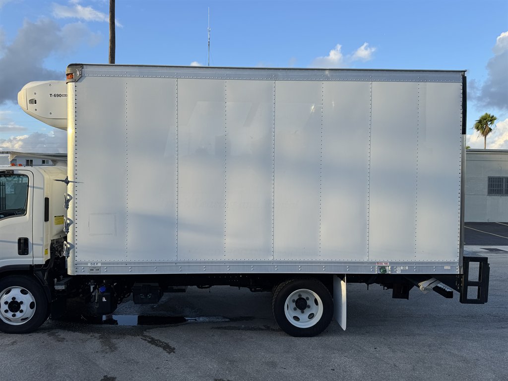 2019 Isuzu Nqr - $45,995