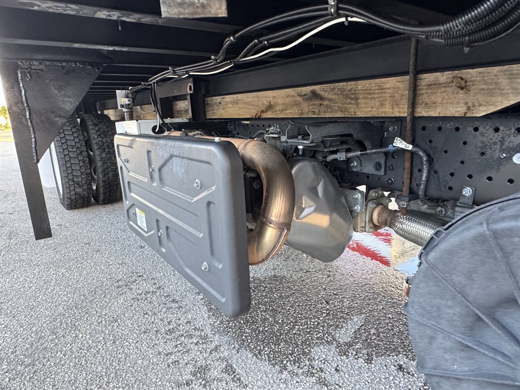 2019 Isuzu Nqr - $45,995