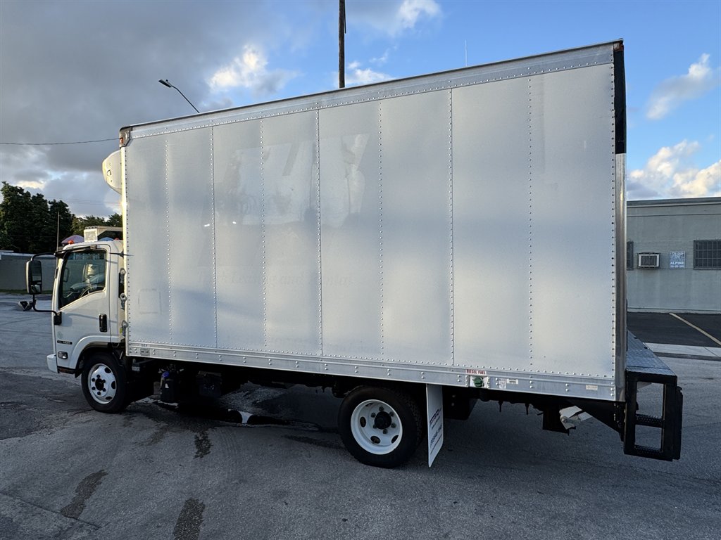 2019 Isuzu Nqr - $45,995