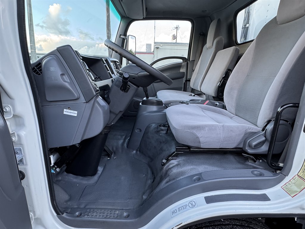 2019 Isuzu Nqr - $45,995