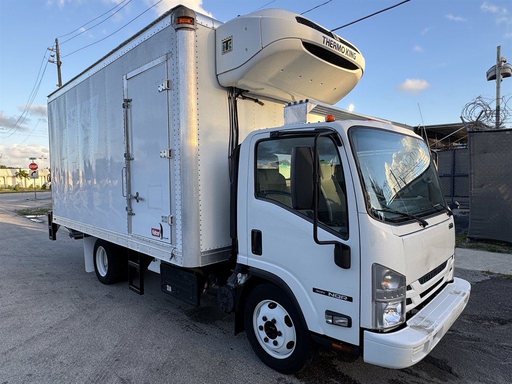 2019 Isuzu Nqr - $45,995