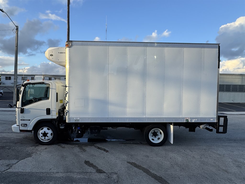 2019 Isuzu Nqr - $45,995