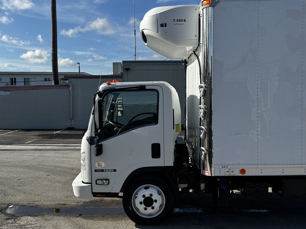 2019 Isuzu Nqr - $29,995