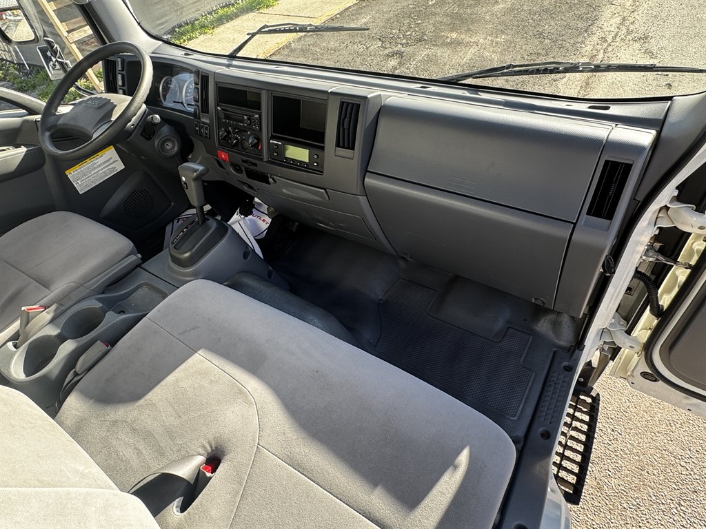 2019 Isuzu Nqr - $29,995