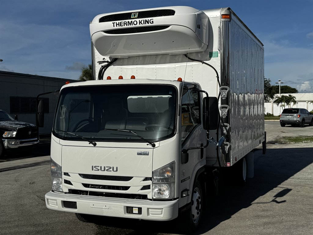 2019 Isuzu Nqr - $29,995