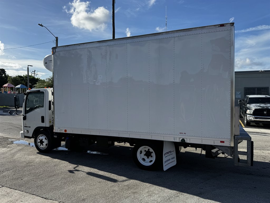 2019 Isuzu Nqr - $29,995