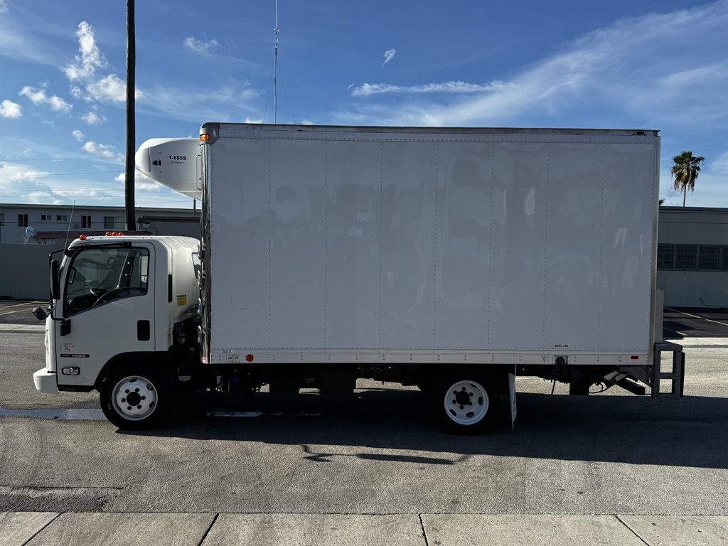 2019 Isuzu Nqr - $29,995