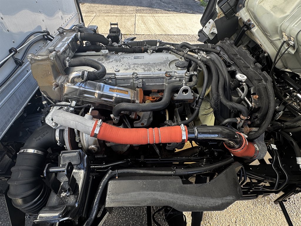 2019 Isuzu Nqr - $29,995