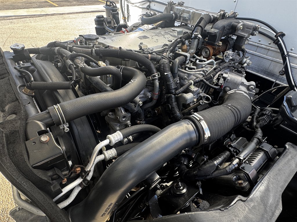 2019 Isuzu Nqr - $29,995