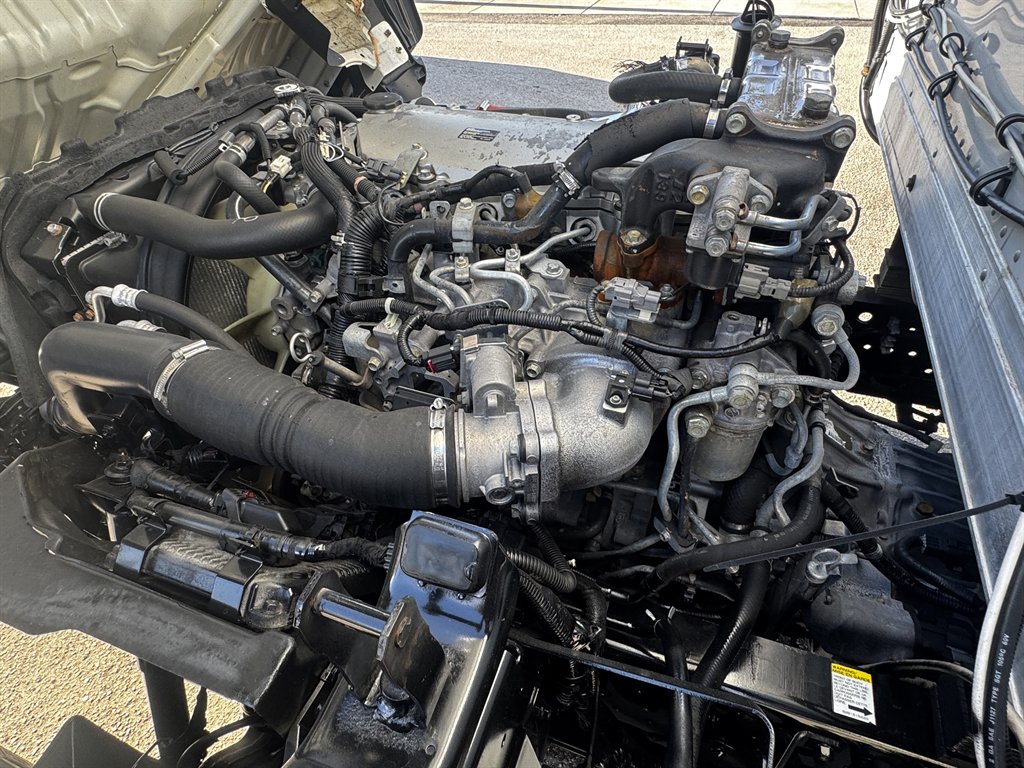 2019 Isuzu Nqr - $29,995