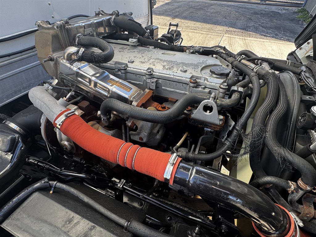 2019 Isuzu Nqr - $29,995