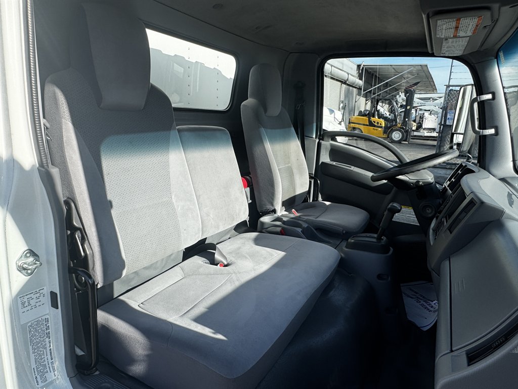 2019 Isuzu Nqr - $29,995