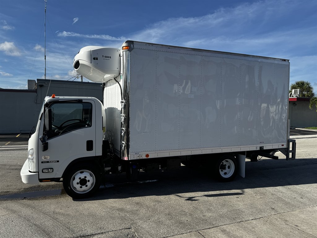 2019 Isuzu Nqr - $29,995