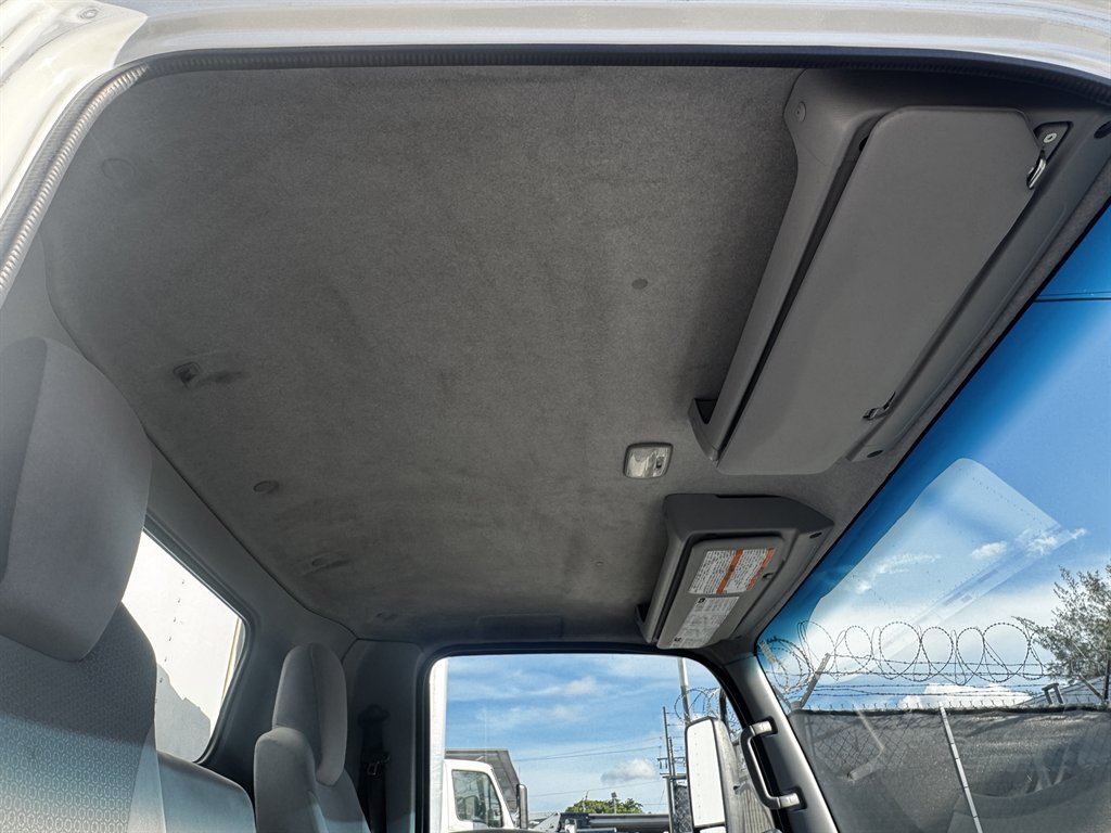 2019 Isuzu Nqr - $29,995