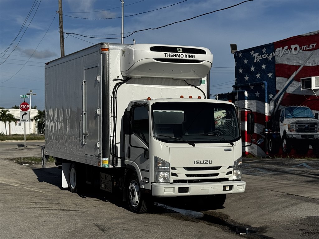 2019 Isuzu Nqr - $29,995