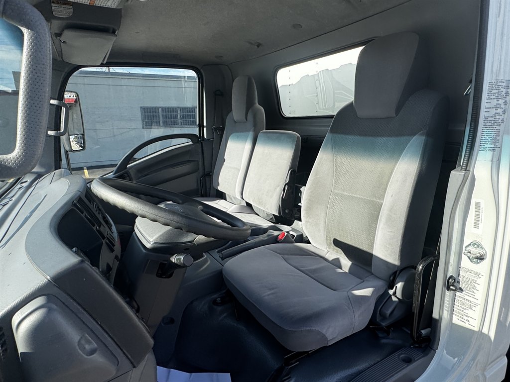 2019 Isuzu Nqr - $29,995