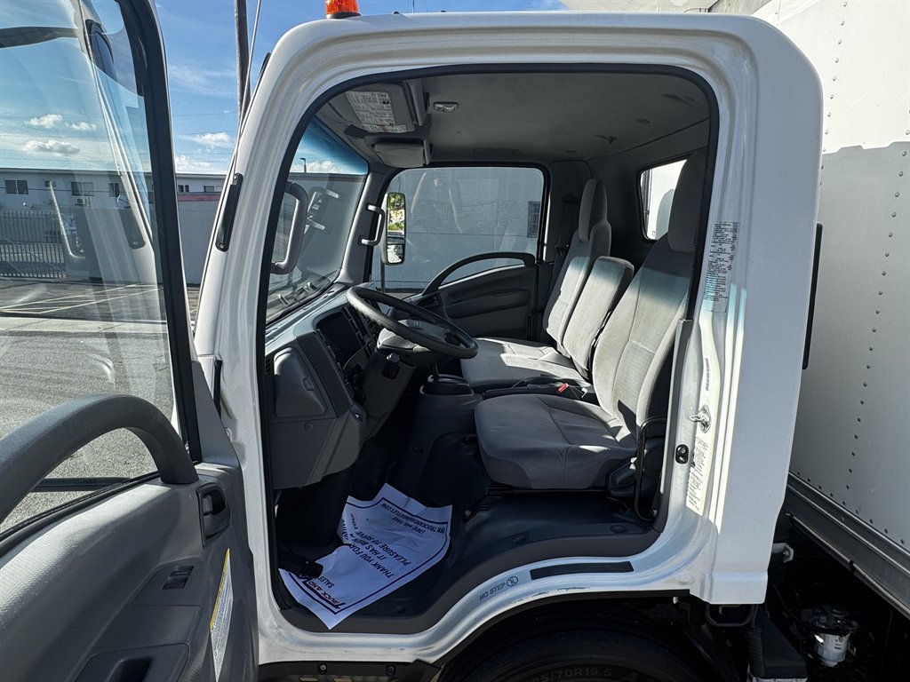 2019 Isuzu Nqr - $29,995