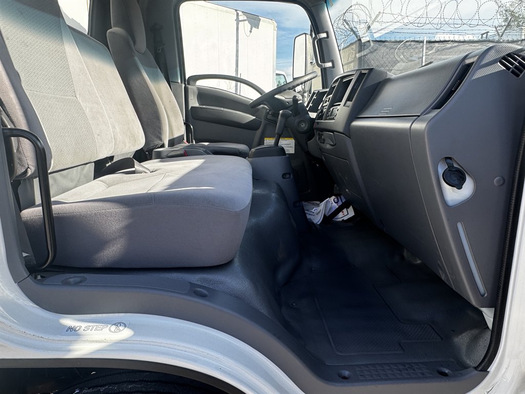 2019 Isuzu Nqr - $29,995