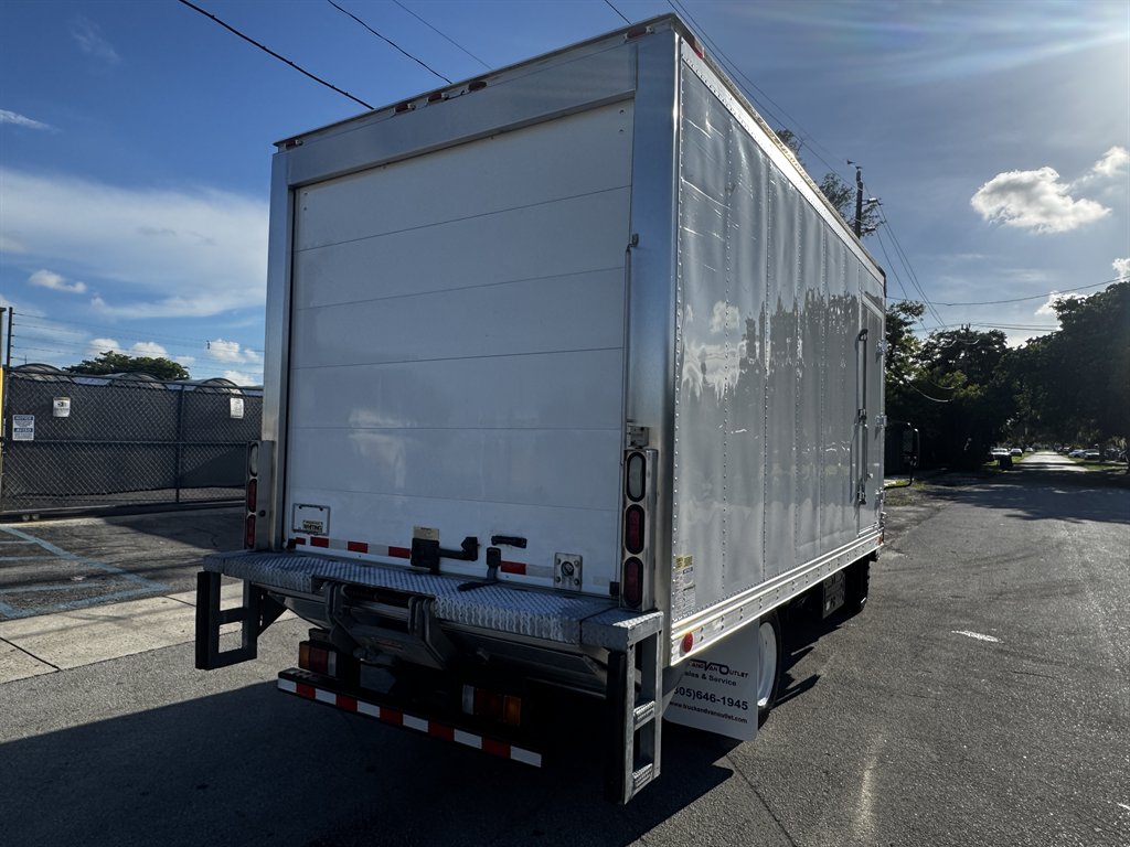2019 Isuzu Nqr - $29,995