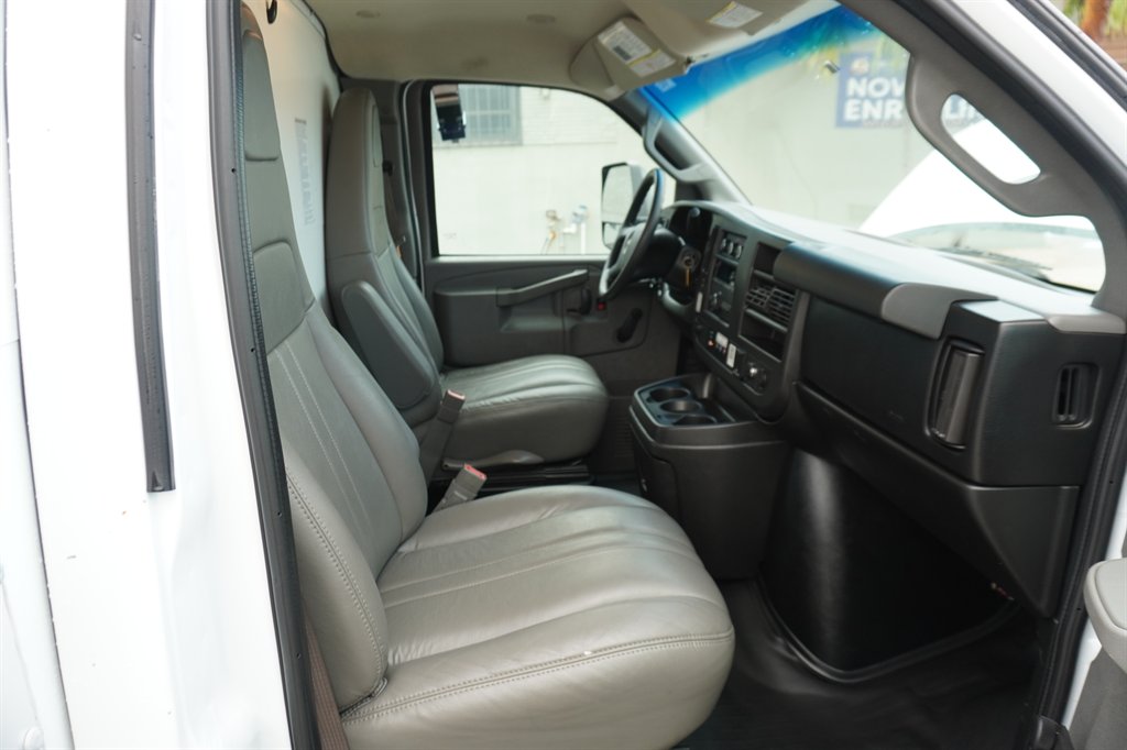 2017 GMC Savana - $14,995
