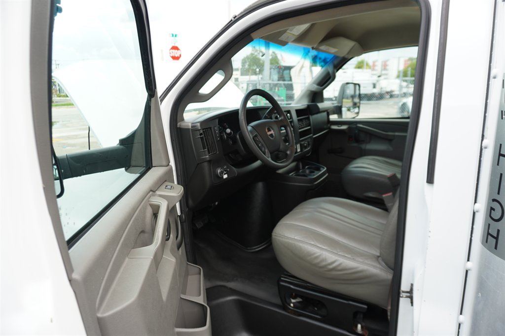 2017 GMC Savana - $14,995