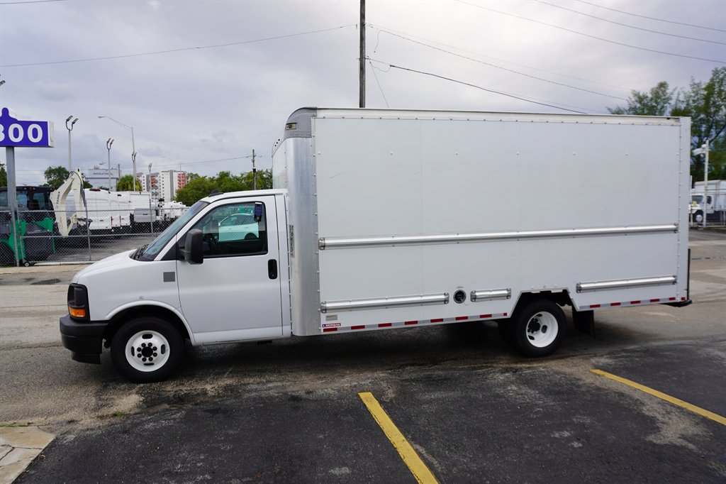 2017 GMC Savana - $14,995