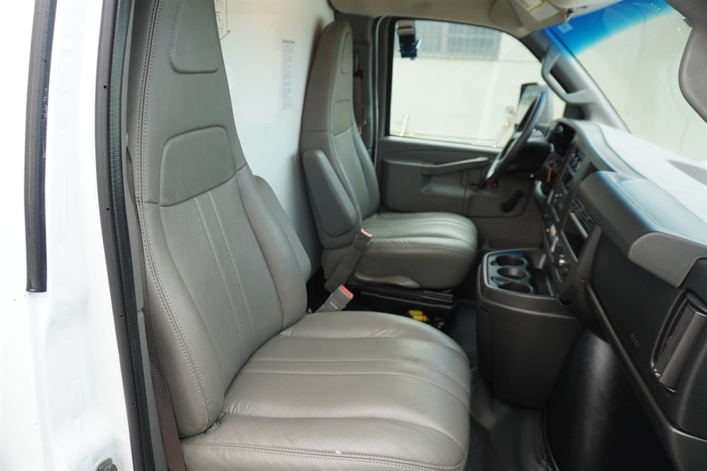 2017 GMC Savana - $14,995